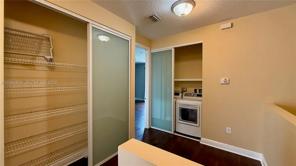 3843 NW 5th Ter Boca Raton, FL 33431