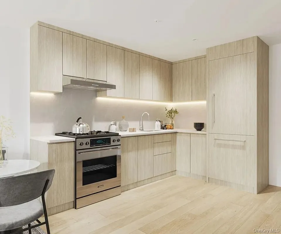 3371 Prince Street #12F Flushing, NY 11354