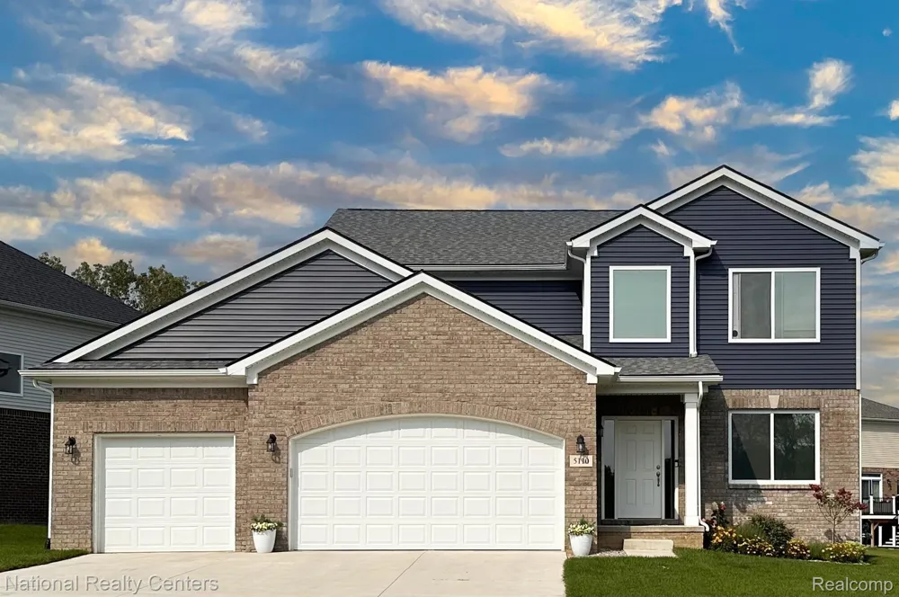 945 Guenevere Drive Oxford Charter Township, MI 48371