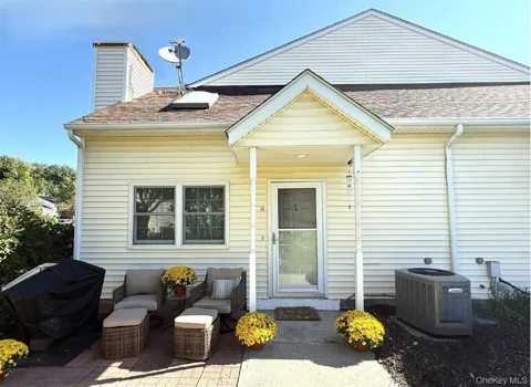 14 Brick Pond Road