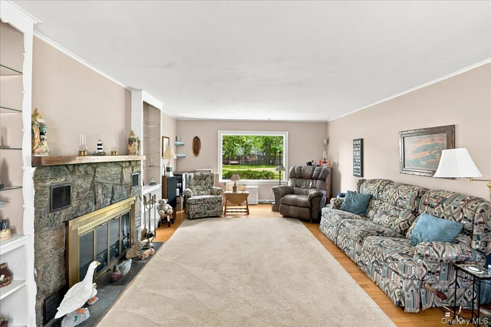 297 Maple Avenue Patchogue, NY 11772