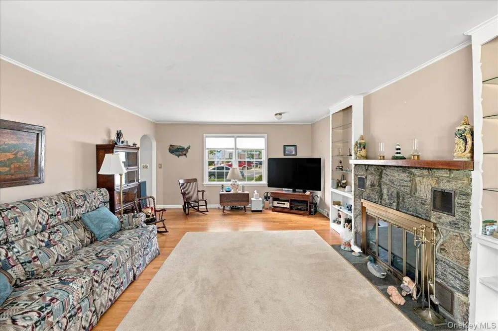 297 Maple Avenue Patchogue, NY 11772