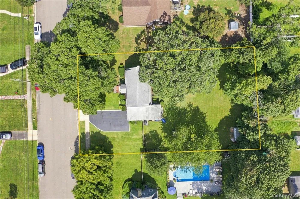 297 Maple Avenue Patchogue, NY 11772