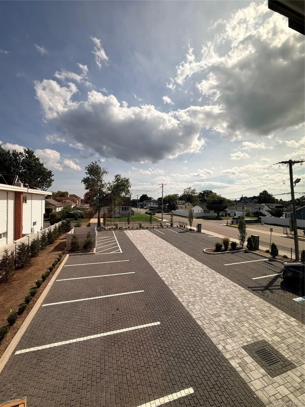 1220 Doges Promenade #1A Copiague, NY 11757