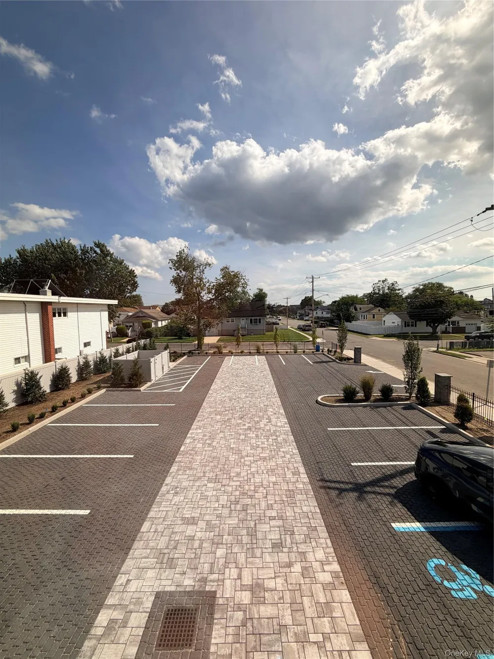 1220 Doges Promenade #1A Copiague, NY 11757