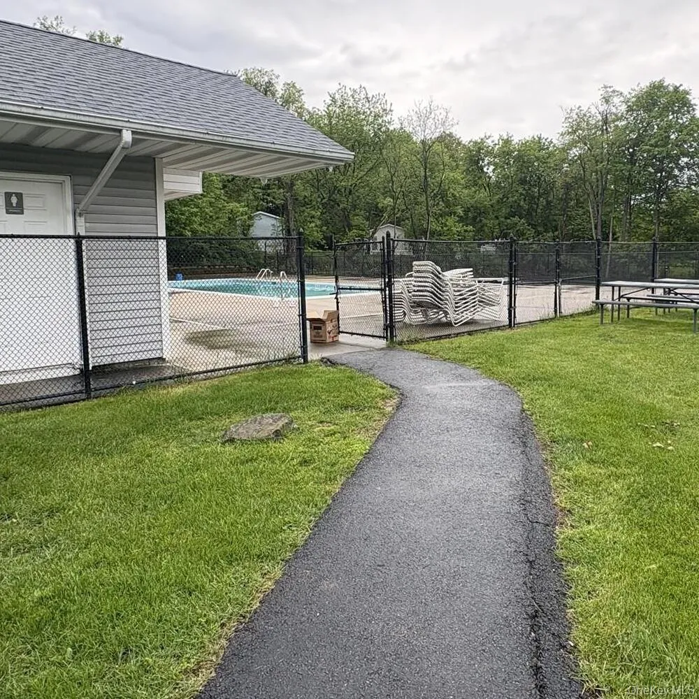 14 Lexington Hill #2 Harriman, NY 10926