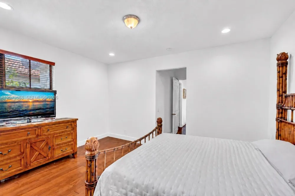 8397 NW 38th St Cooper City, FL 33024