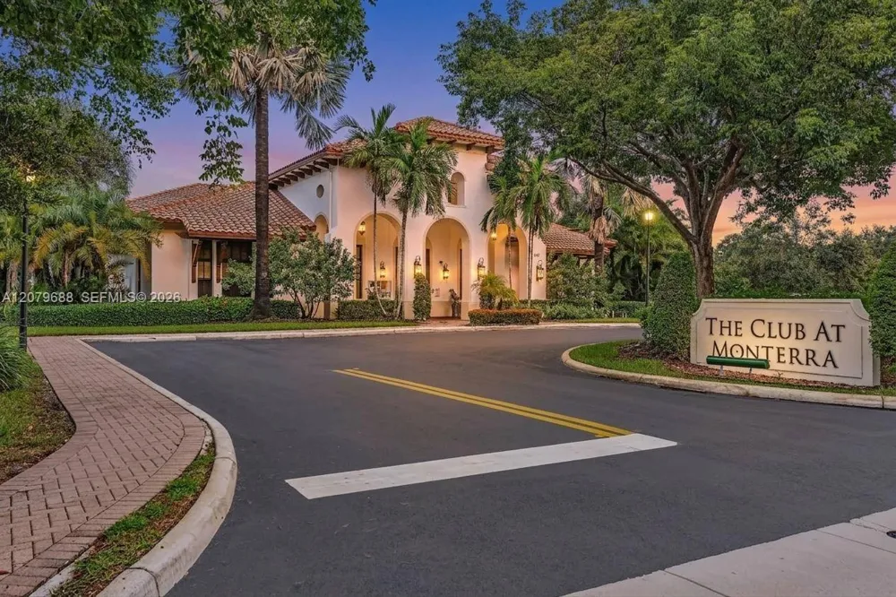 8397 NW 38th St Cooper City, FL 33024