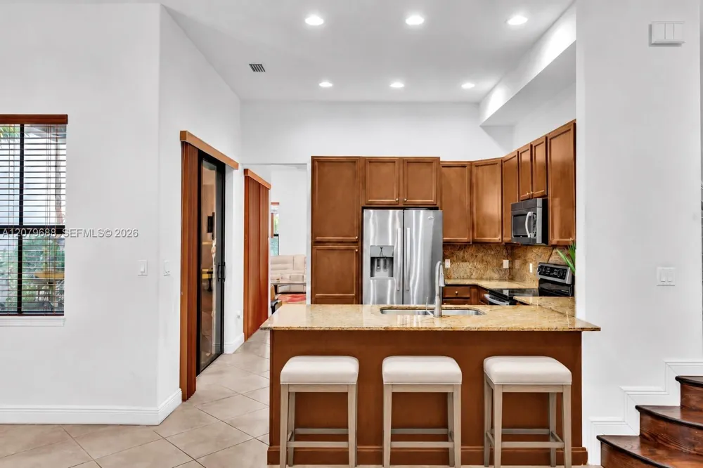 8397 NW 38th St Cooper City, FL 33024