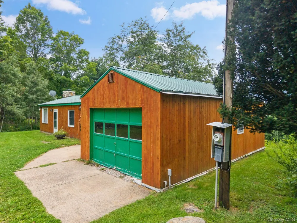 5206 Town Brook Road Stamford, NY 13788