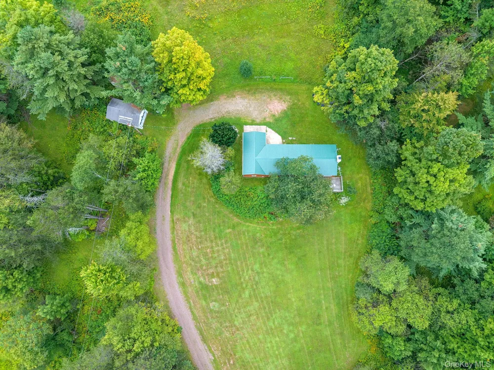 5206 Town Brook Road Stamford, NY 13788
