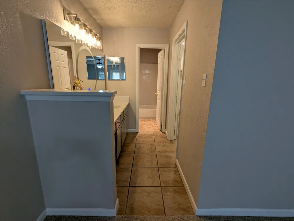 2727 Colonial Drive Carrollton, TX 75007