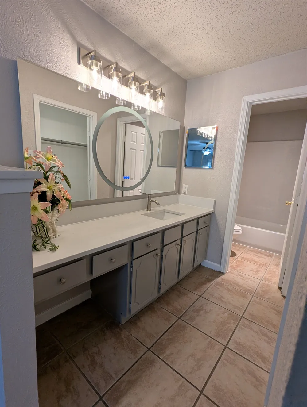 2727 Colonial Drive Carrollton, TX 75007