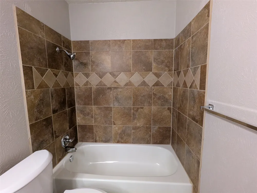 2727 Colonial Drive Carrollton, TX 75007