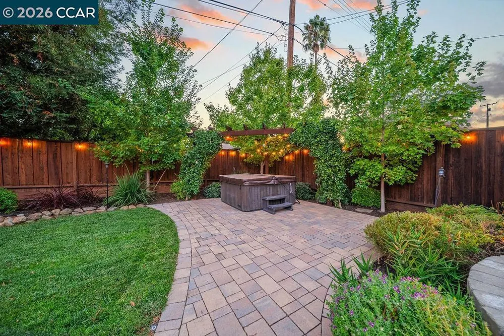 169 Venado Corte Walnut Creek, CA 94598