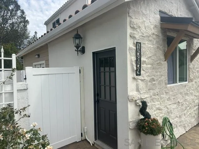15859 Riparian Rd Poway, CA 92064