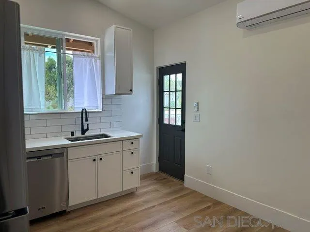 15859 Riparian Rd Poway, CA 92064