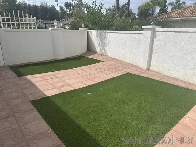 15859 Riparian Rd Poway, CA 92064