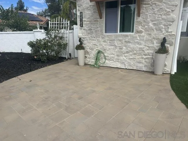 15859 Riparian Rd Poway, CA 92064
