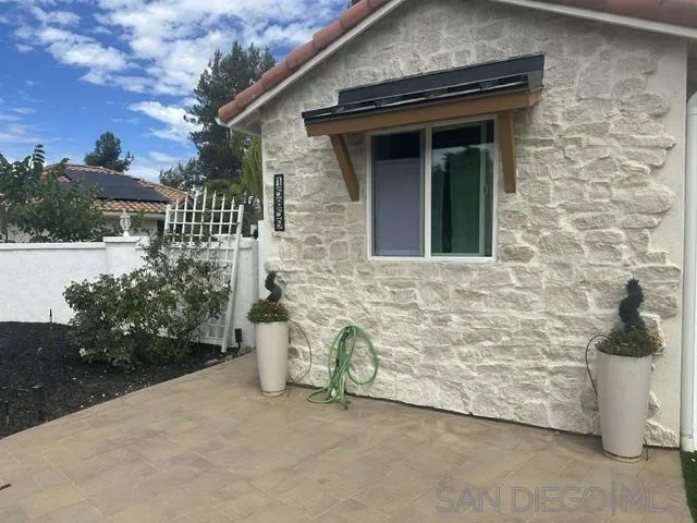 15859 Riparian Rd Poway, CA 92064