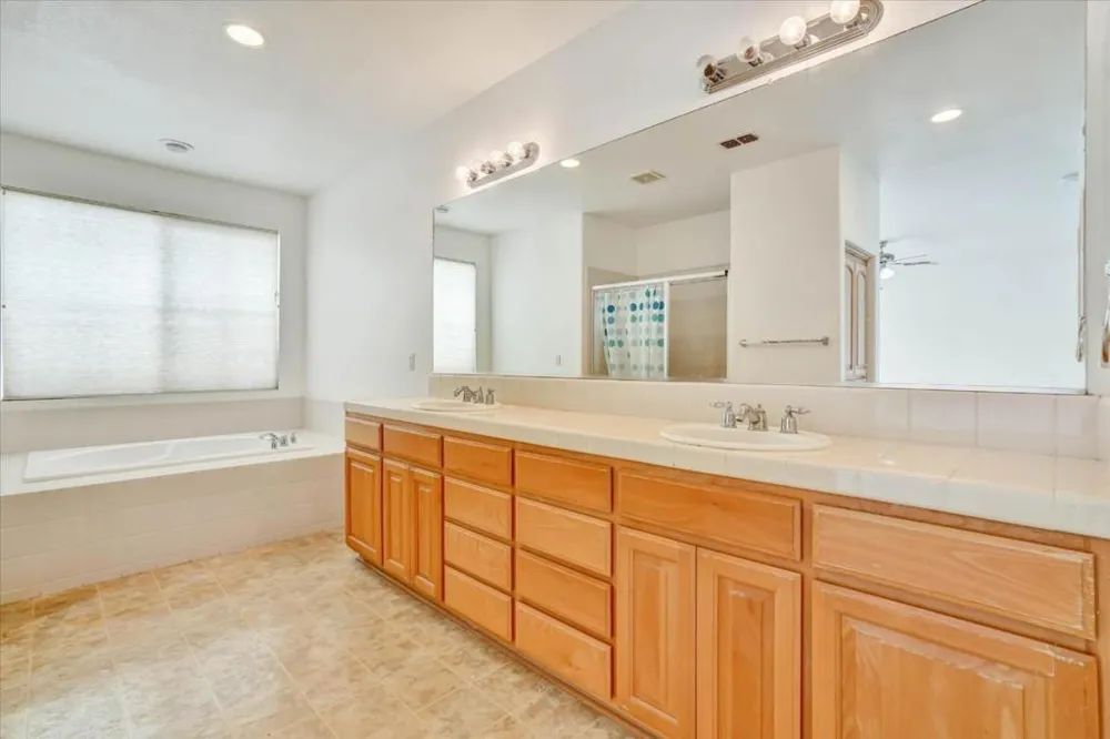 7820 Zilli Drive Tracy, CA 95304