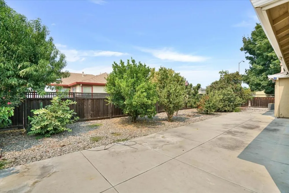 7820 Zilli Drive Tracy, CA 95304