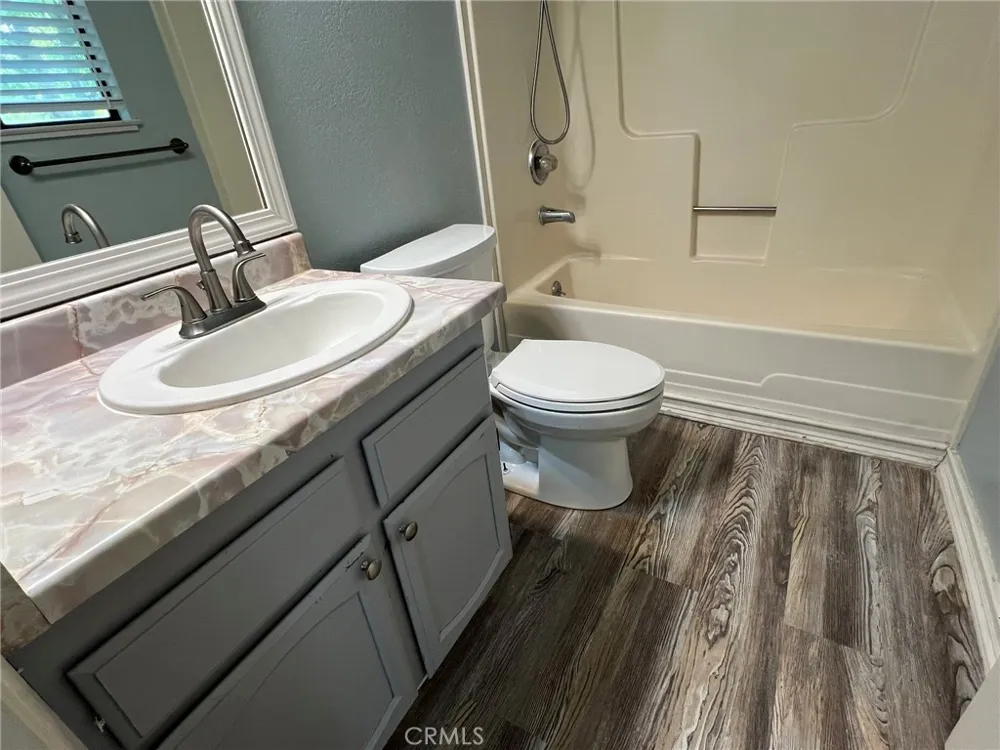 19783 Oak Flat #A Hidden Valley Lake, CA 95467