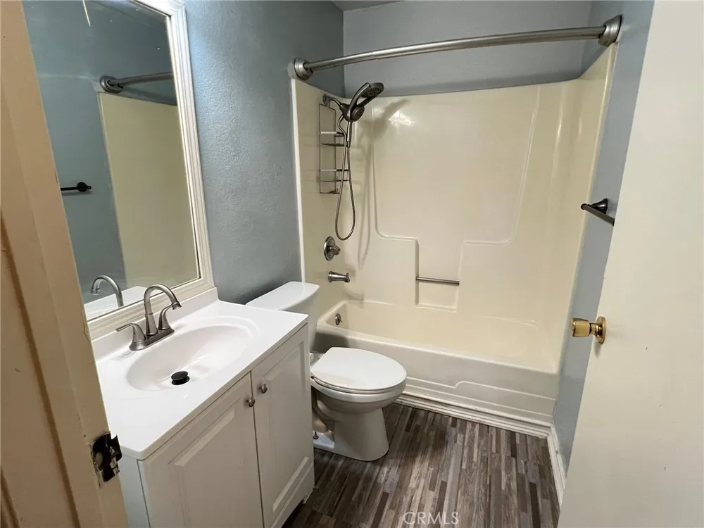 19783 Oak Flat #A Hidden Valley Lake, CA 95467