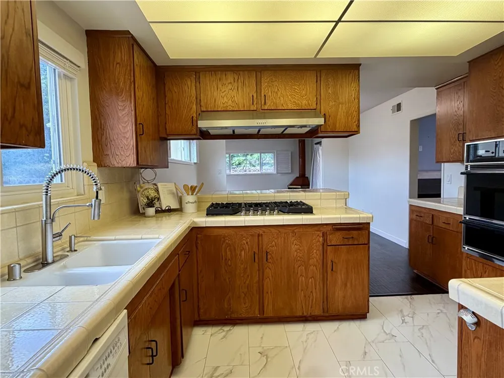 5225 Maricopa Street Torrance, CA 90503