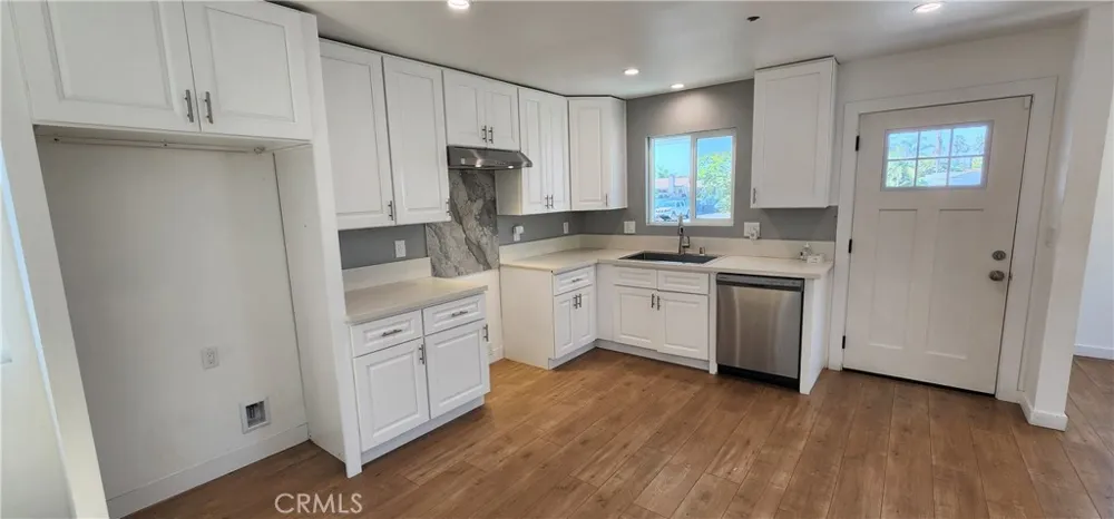 2333 Evergreen Street Santa Ana, CA 92707