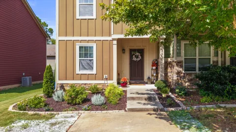 251 Sharon Dr NE #251