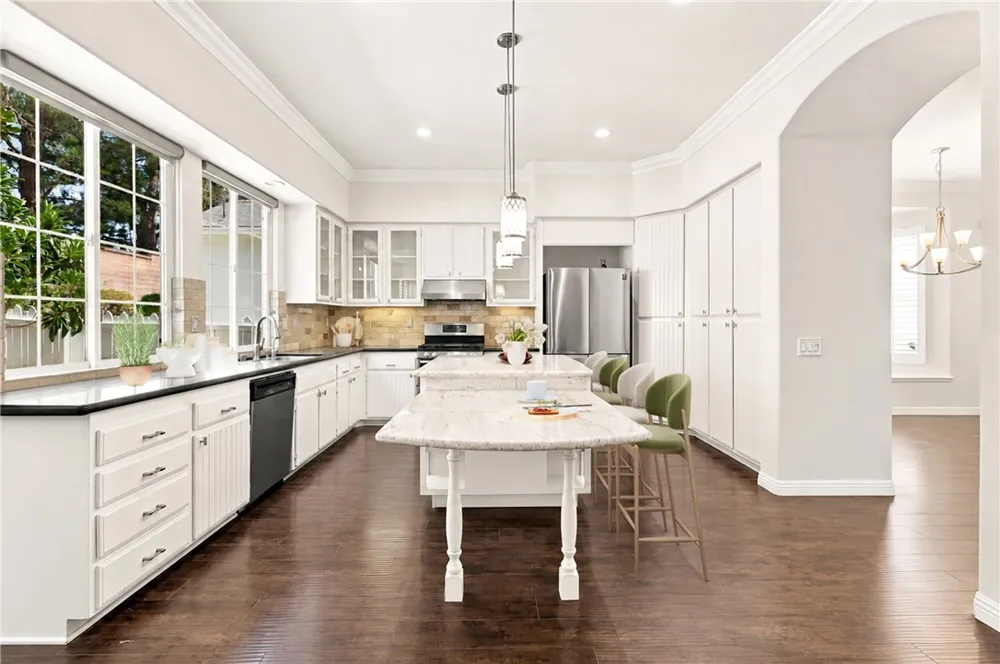 82 Winslow Irvine, CA 92620