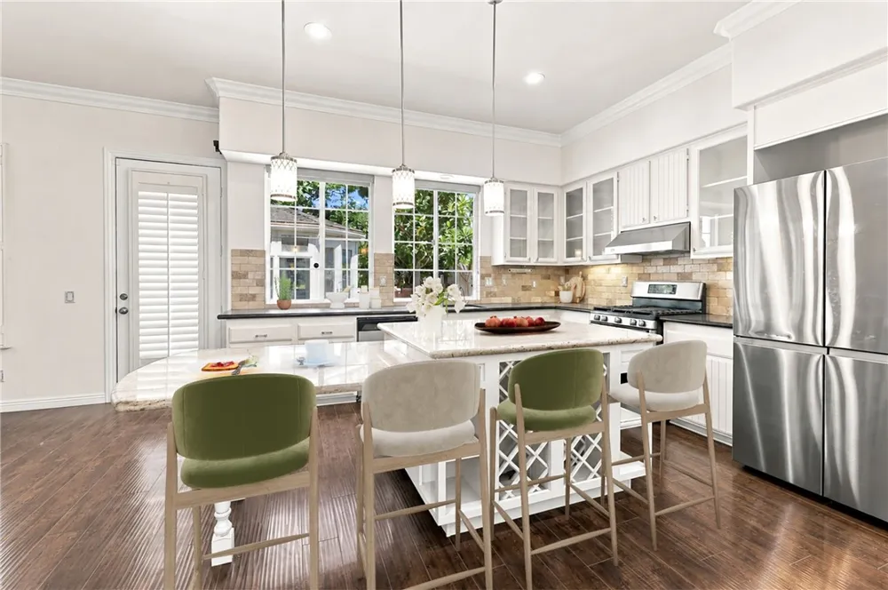 82 Winslow Irvine, CA 92620