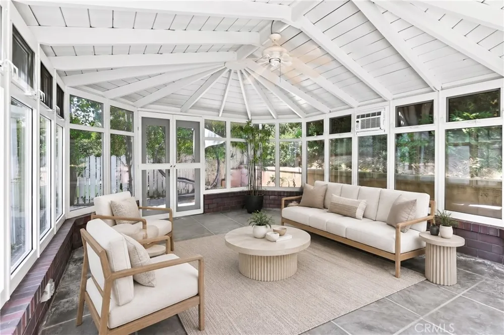 82 Winslow Irvine, CA 92620