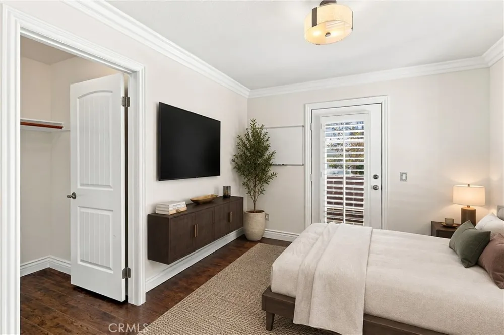 82 Winslow Irvine, CA 92620