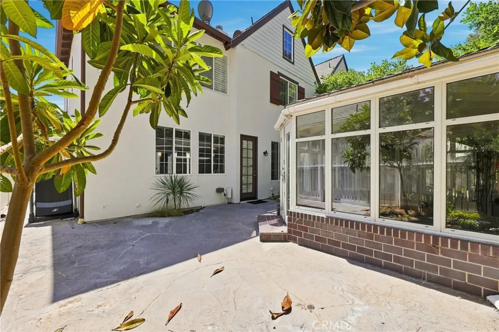 82 Winslow Irvine, CA 92620
