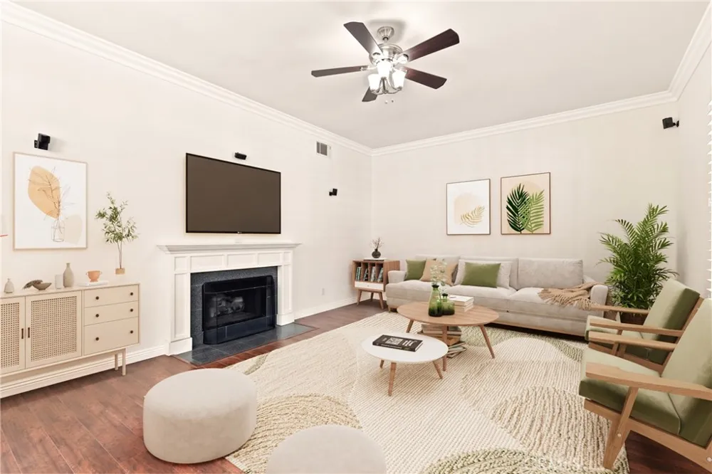 82 Winslow Irvine, CA 92620