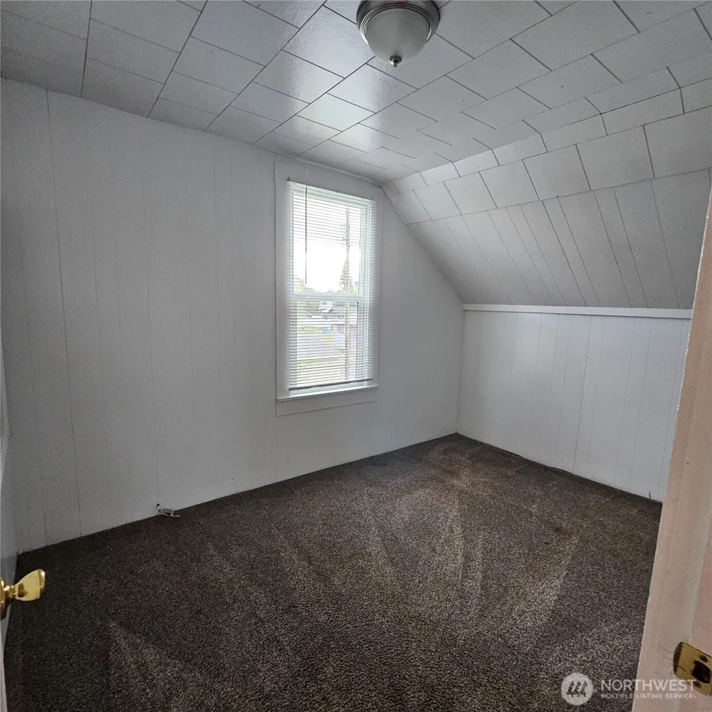 506 S 6th Avenue Kelso, WA 98626