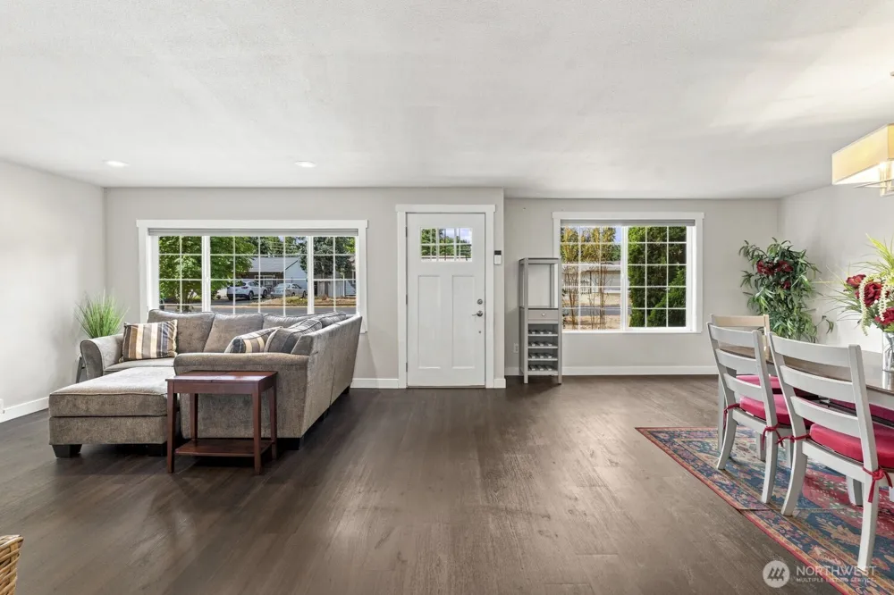 303 Olympia Street E Rainier, WA 98576