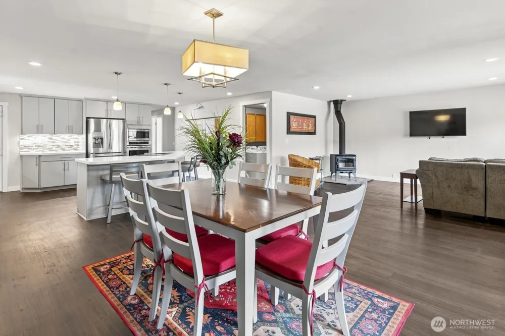 303 Olympia Street E Rainier, WA 98576
