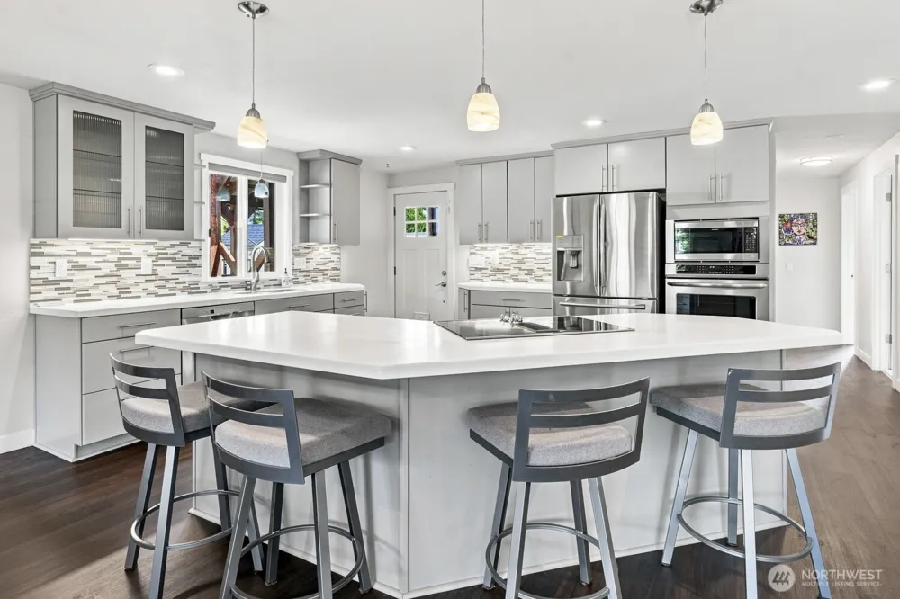 303 Olympia Street E Rainier, WA 98576