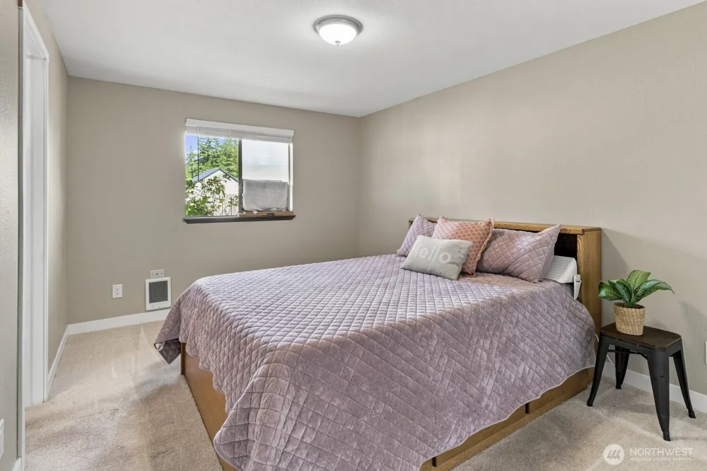 303 Olympia Street E Rainier, WA 98576