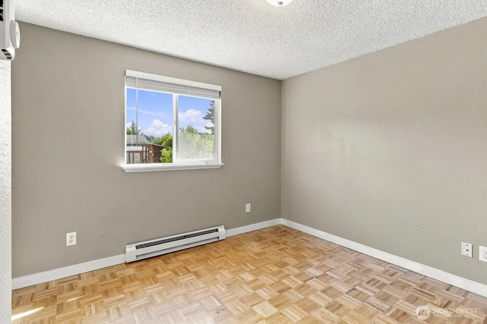 303 Olympia Street E Rainier, WA 98576
