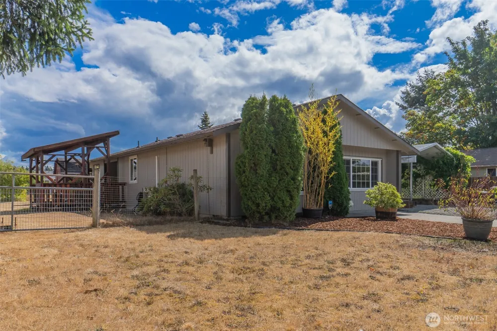 303 Olympia Street E Rainier, WA 98576