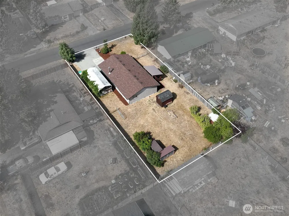 303 Olympia Street E Rainier, WA 98576