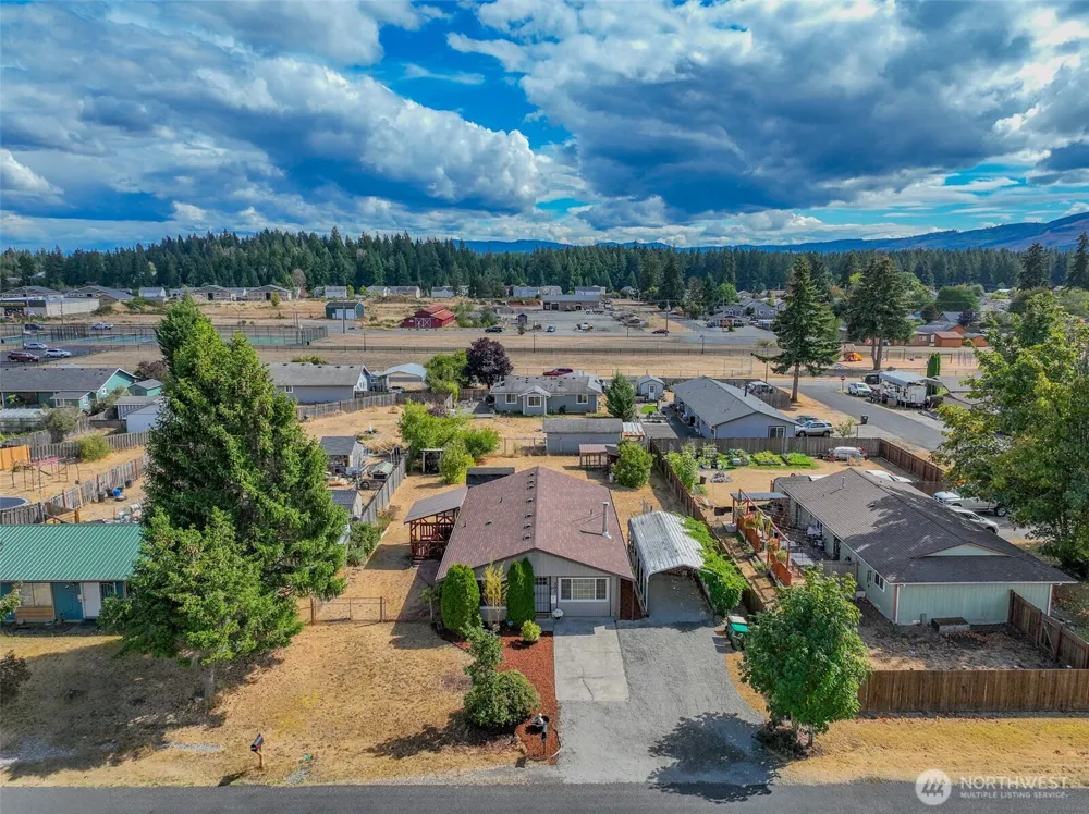 303 Olympia Street E Rainier, WA 98576