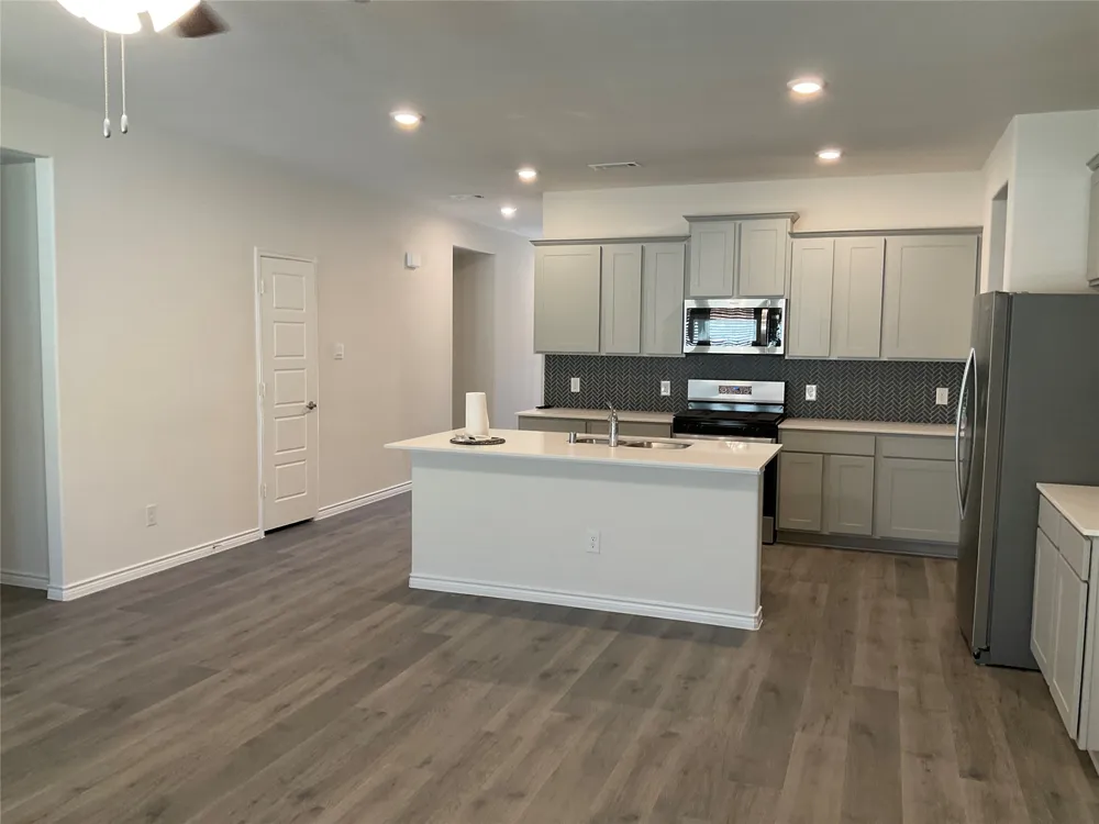 6021 Tudor Place Celina, TX 76227