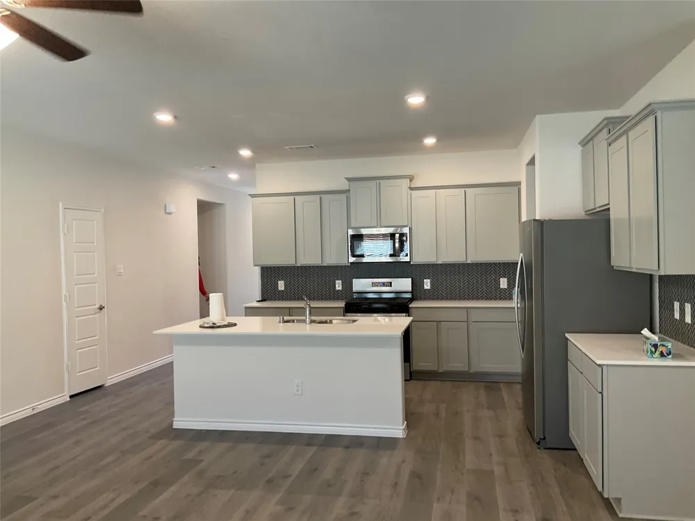 6021 Tudor Place Celina, TX 76227