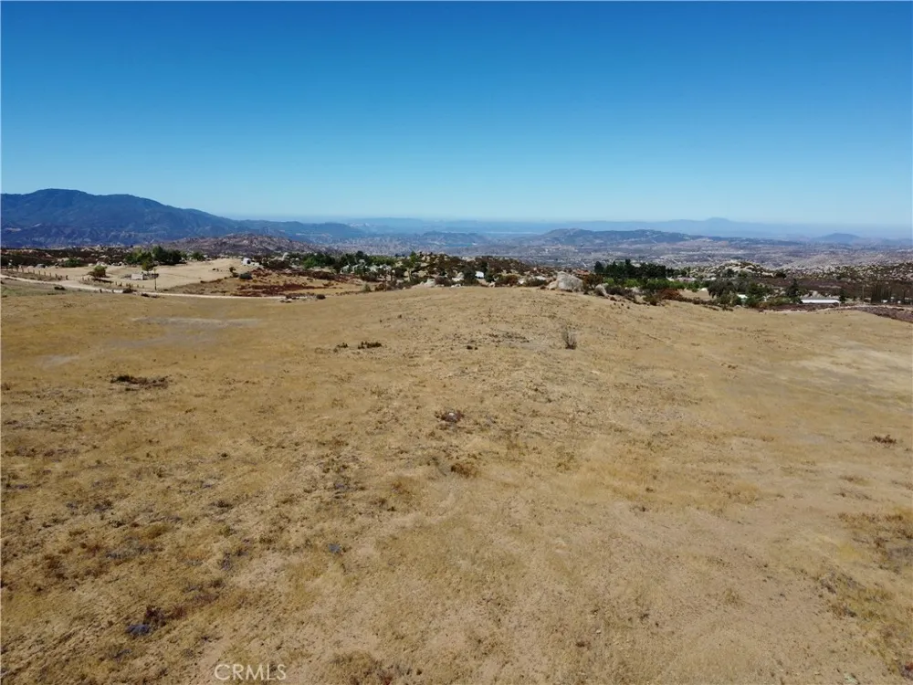 5 Sorensen Road Aguanga, CA 92536
