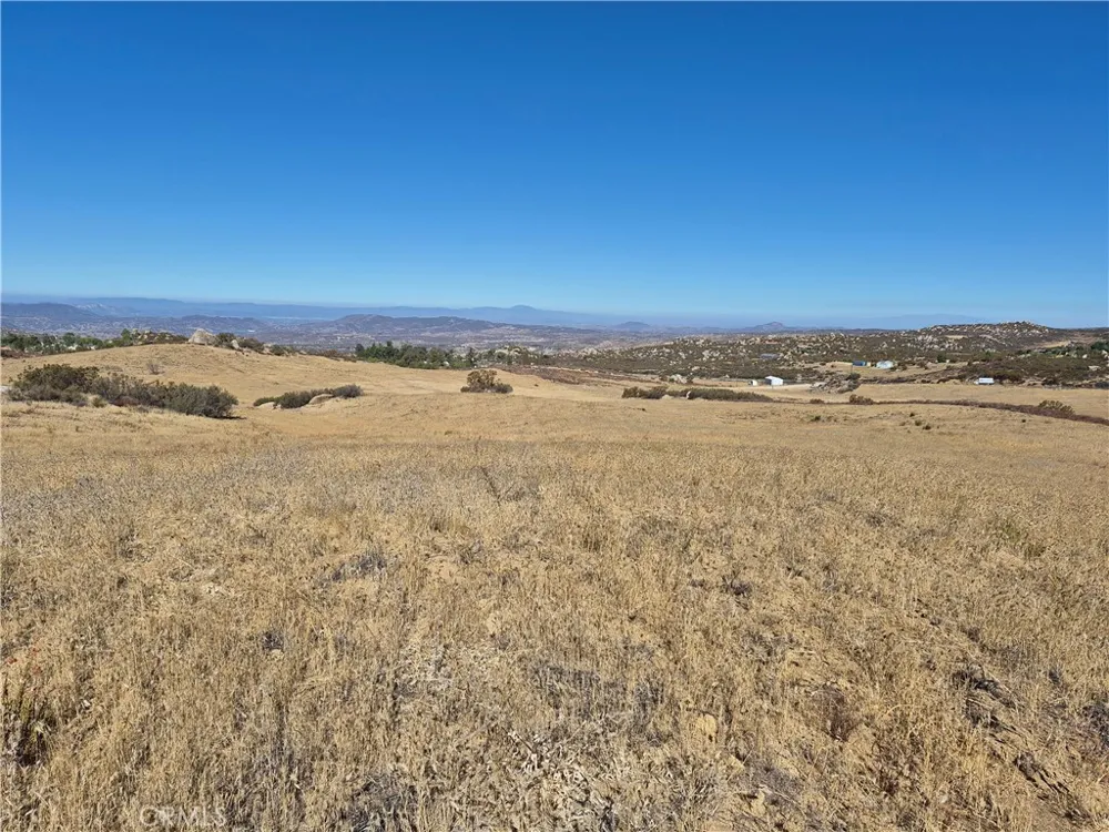 5 Sorensen Road Aguanga, CA 92536